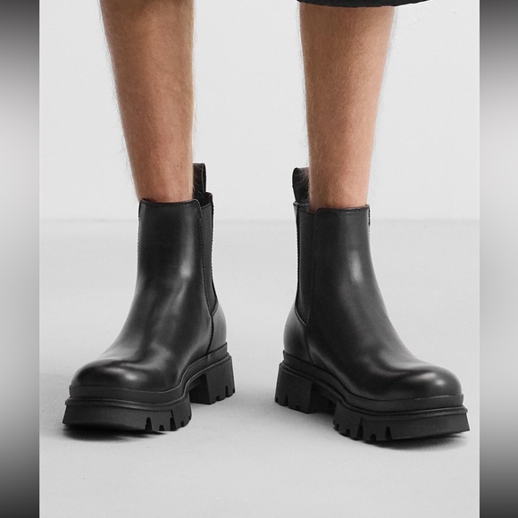 Chunky Chelsea Boot - Picture 3 of 9